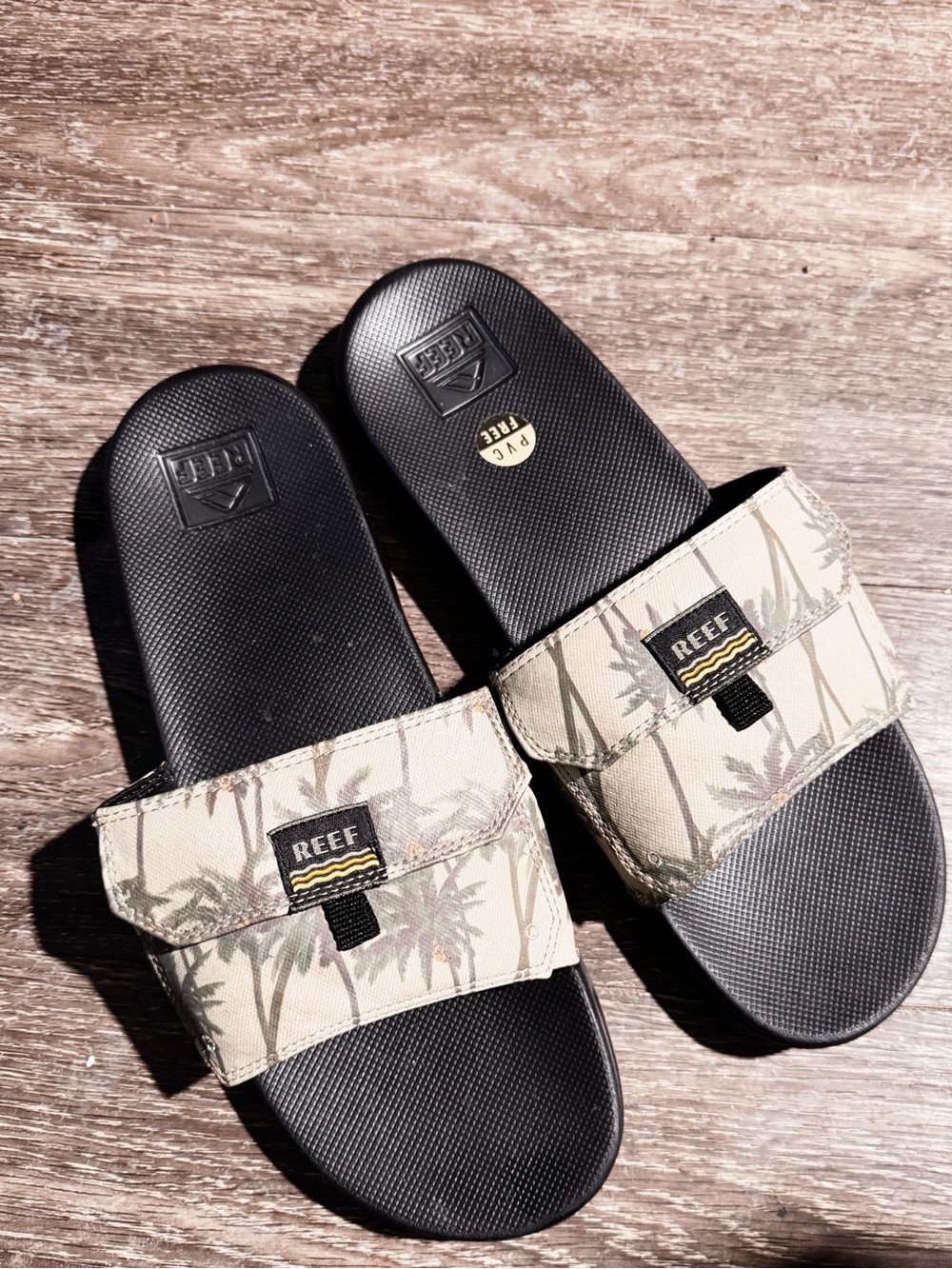 Reef Men’s Beige Palm-Print Adjustable Slide Sandals